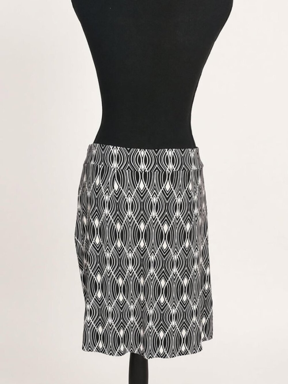 LOFT Black White Geometric Print Skirt Size 12